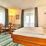 Geyer Hotel