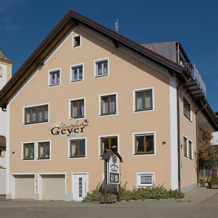 Geyer Hotell 4*