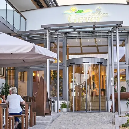 Hotell Geyer 4*